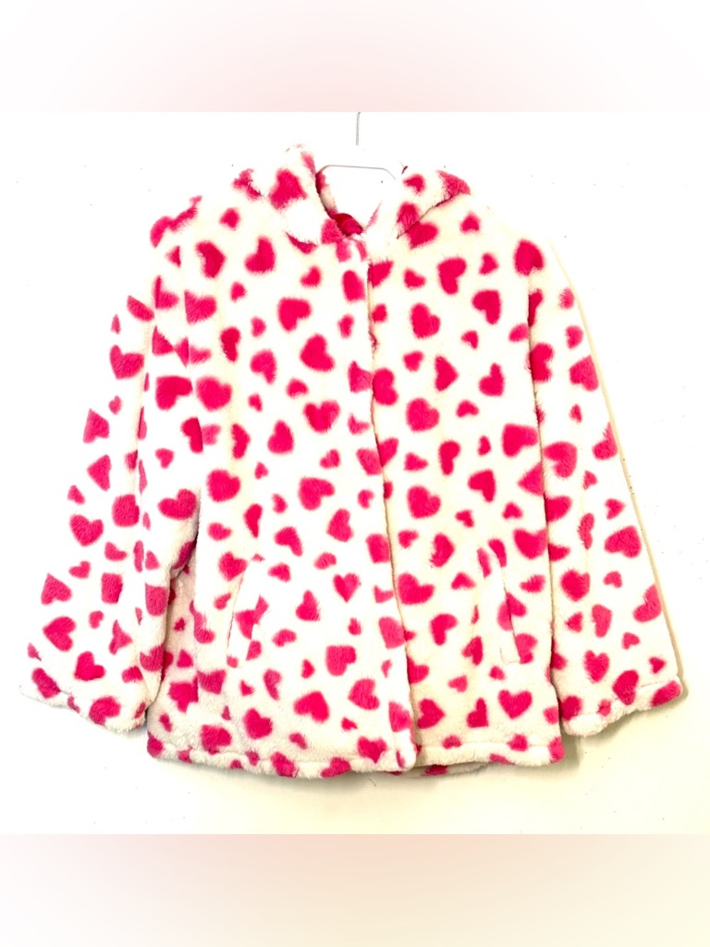SHEIN White Fuzzy Hoodie Jacket with Pink Heart Print. Size M. NWT.
